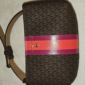 Michael Kors Crossbody BELT Bag Pink Stripe With COATED Canvass Gold Logo Small